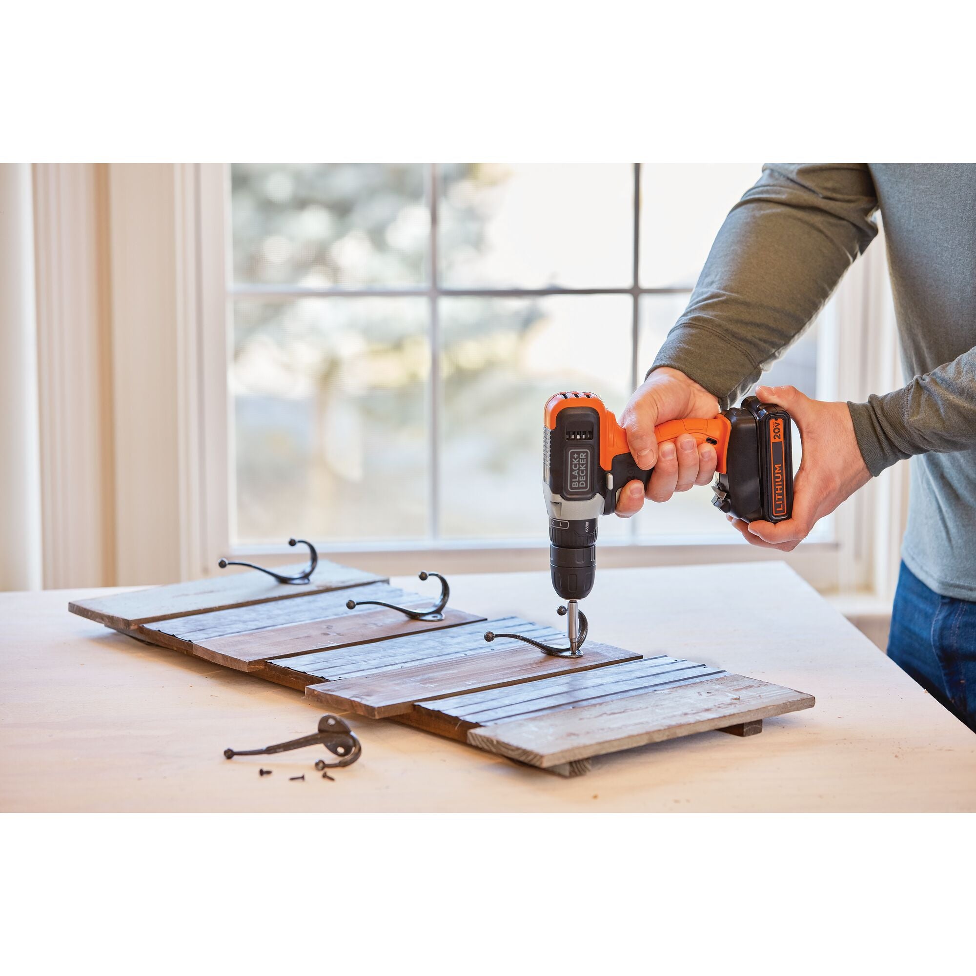 20V MAX* POWERCONNECT Cordless Drill and Impact Driver. Battery and Charger Included - Image 2